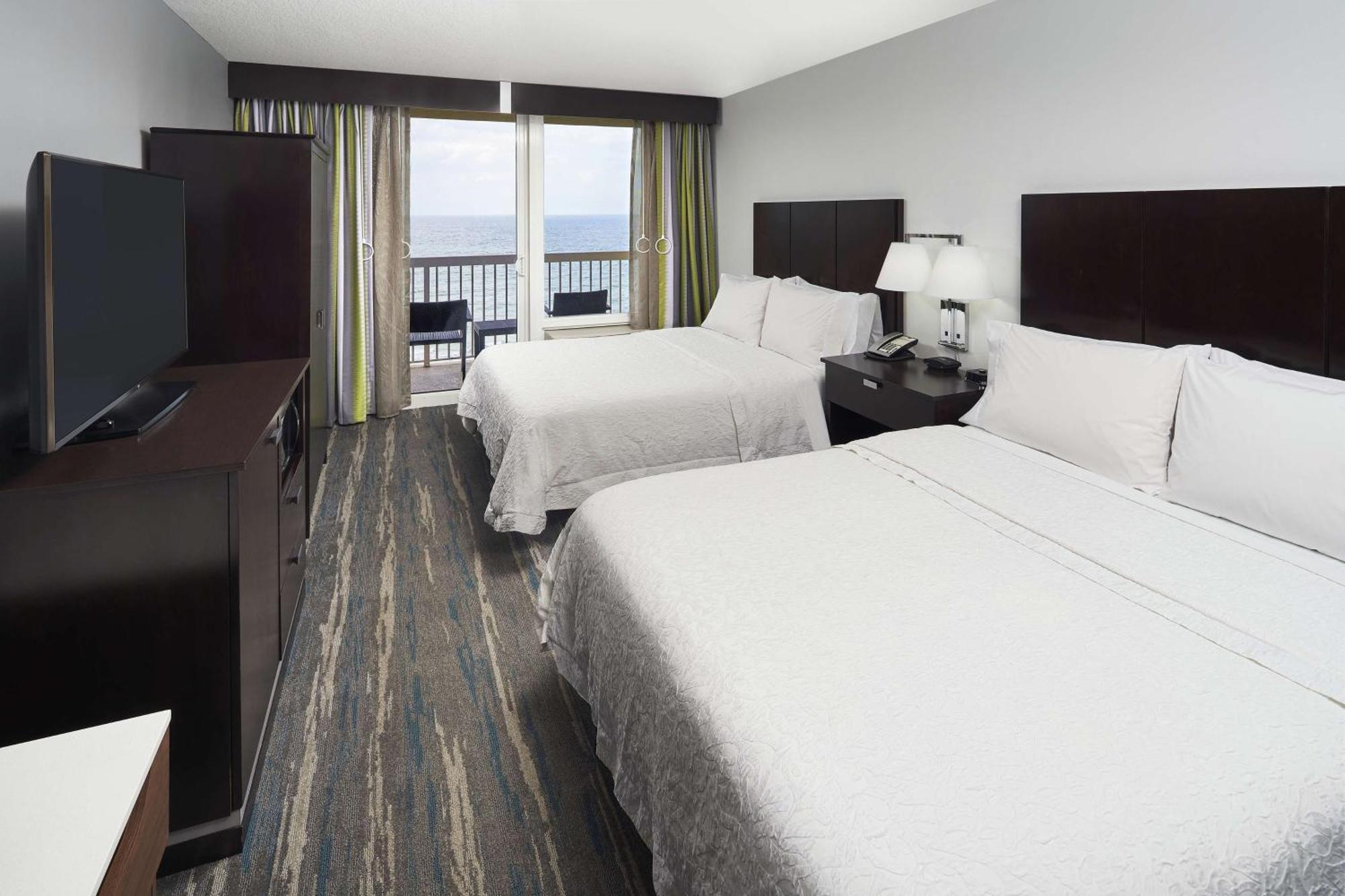 Hampton Inn Daytona Beach/Beachfront Bagian luar foto