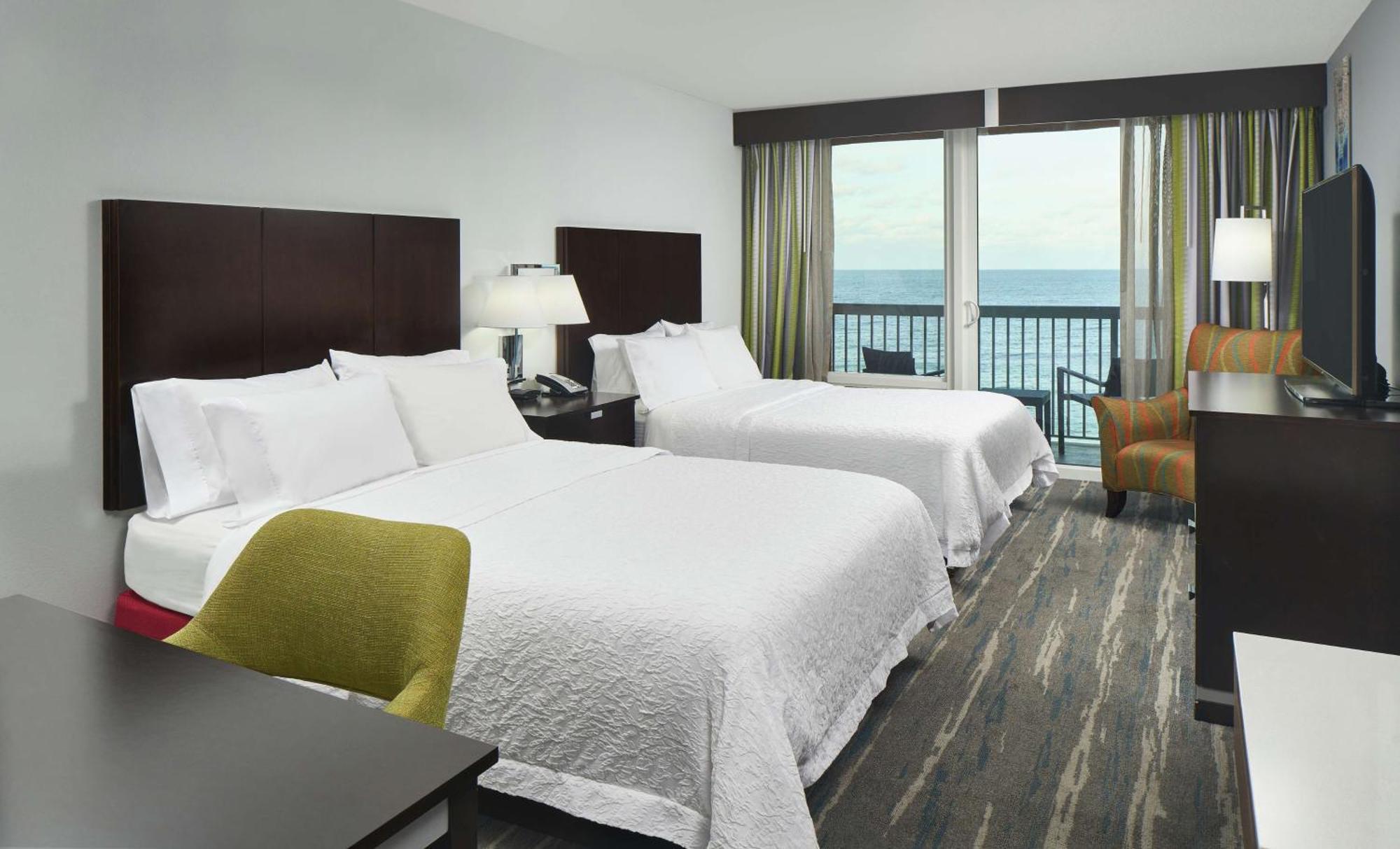 Hampton Inn Daytona Beach/Beachfront Bagian luar foto