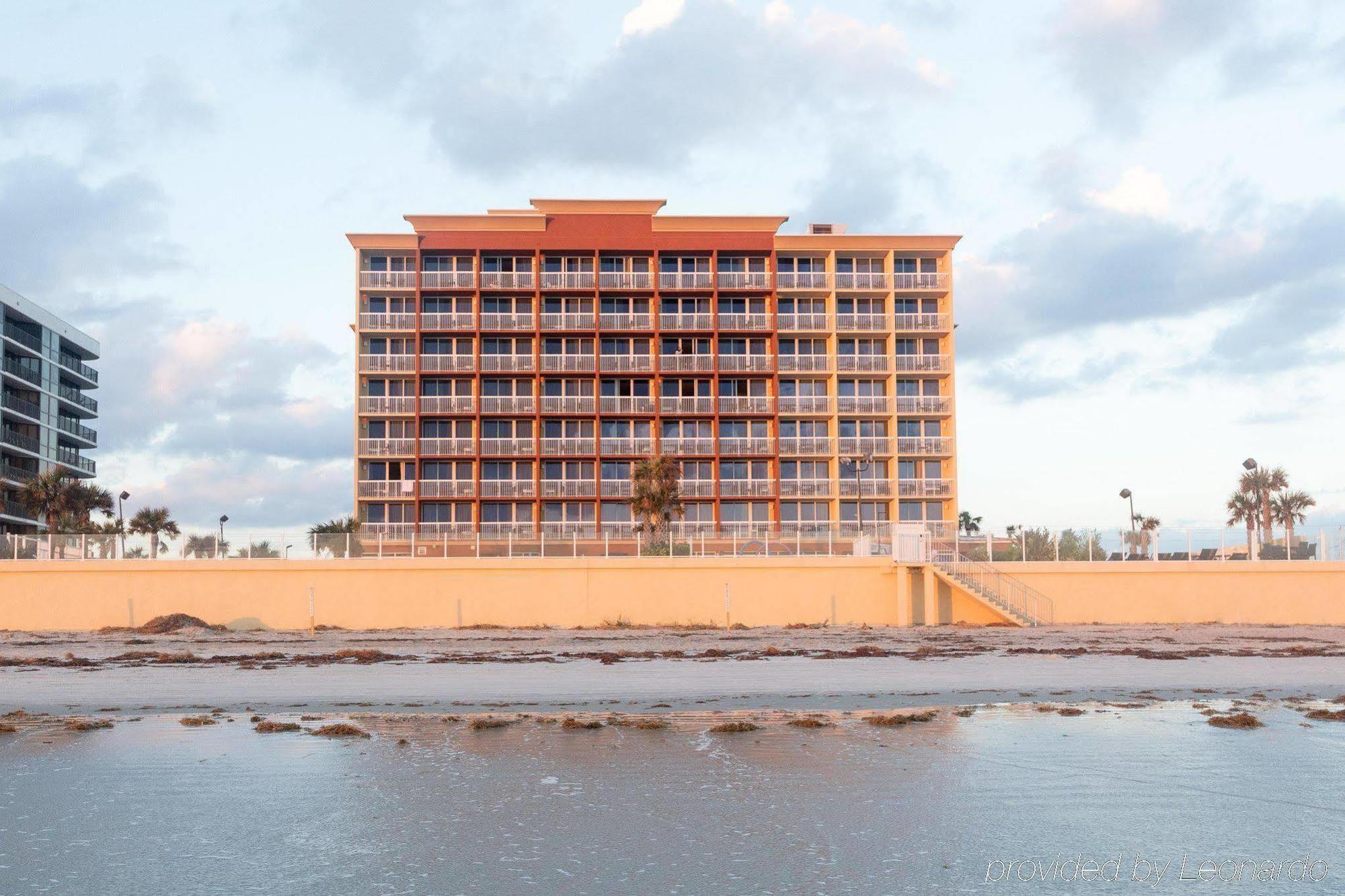 Hampton Inn Daytona Beach/Beachfront Bagian luar foto