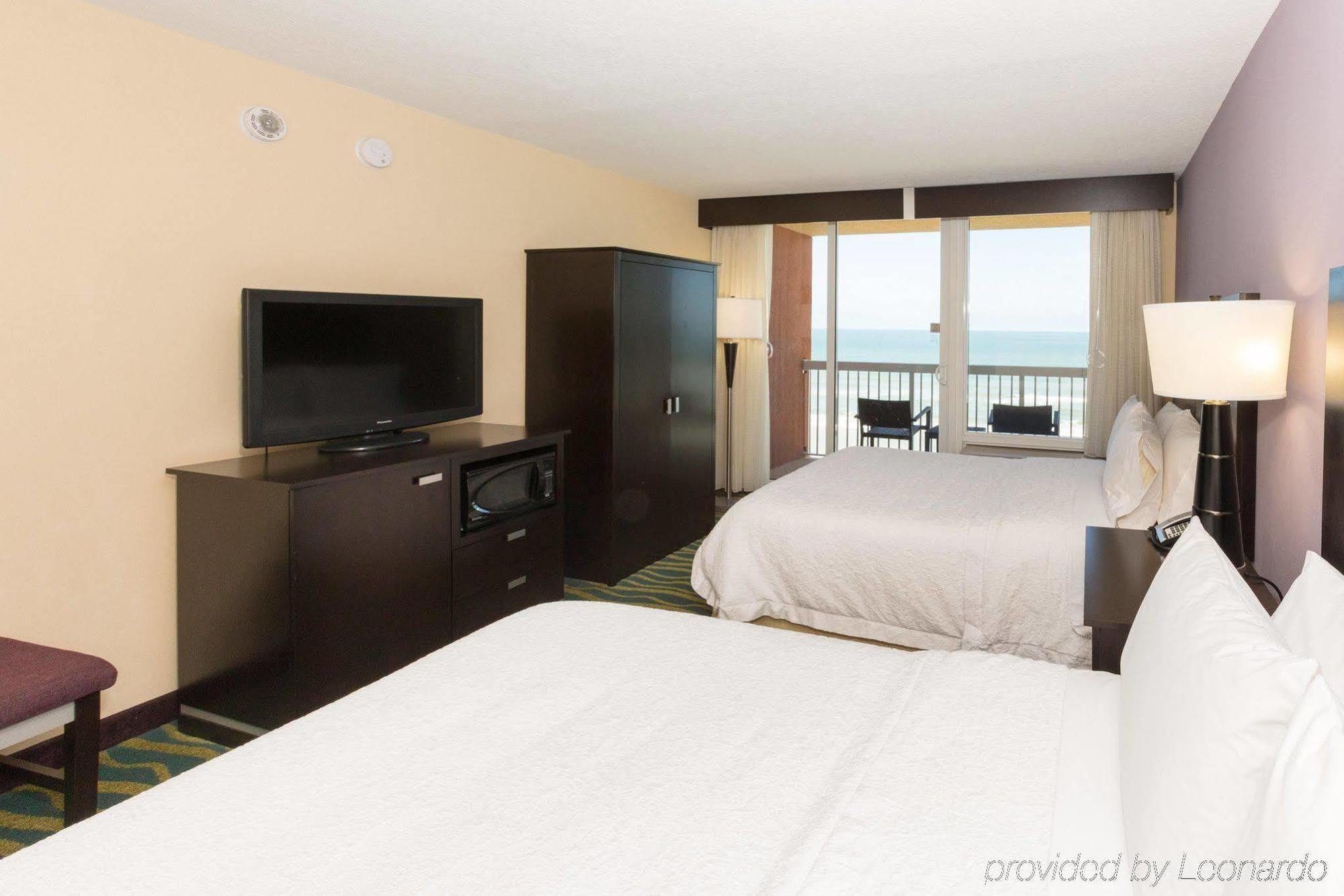 Hampton Inn Daytona Beach/Beachfront Bagian luar foto